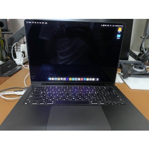 맥북프로 m3pro ssd1tb ram 18gb 스그 팝니다